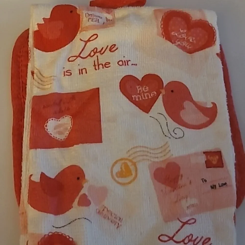 Valentine  Themed Kitchen Towel/Potholder Set